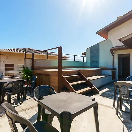 Apto novo moderno e acolhedor na Praia Grande-3